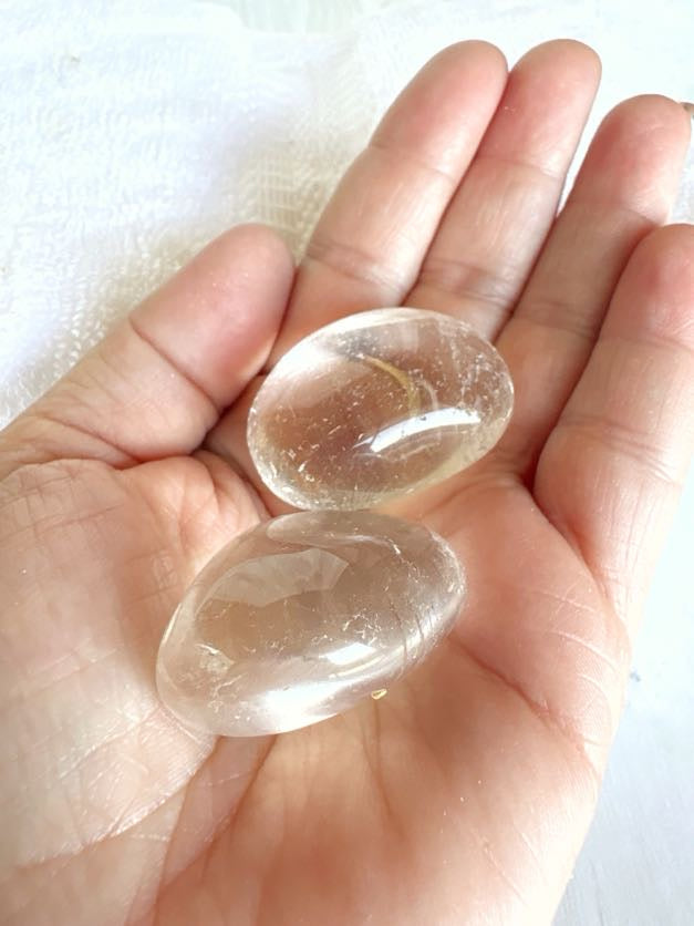 Crystal Quartz & Himalayan Salt Bath Bomb