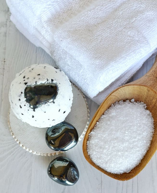 Hematite & Black Hawaiian Sea Salt Bath Bomb
