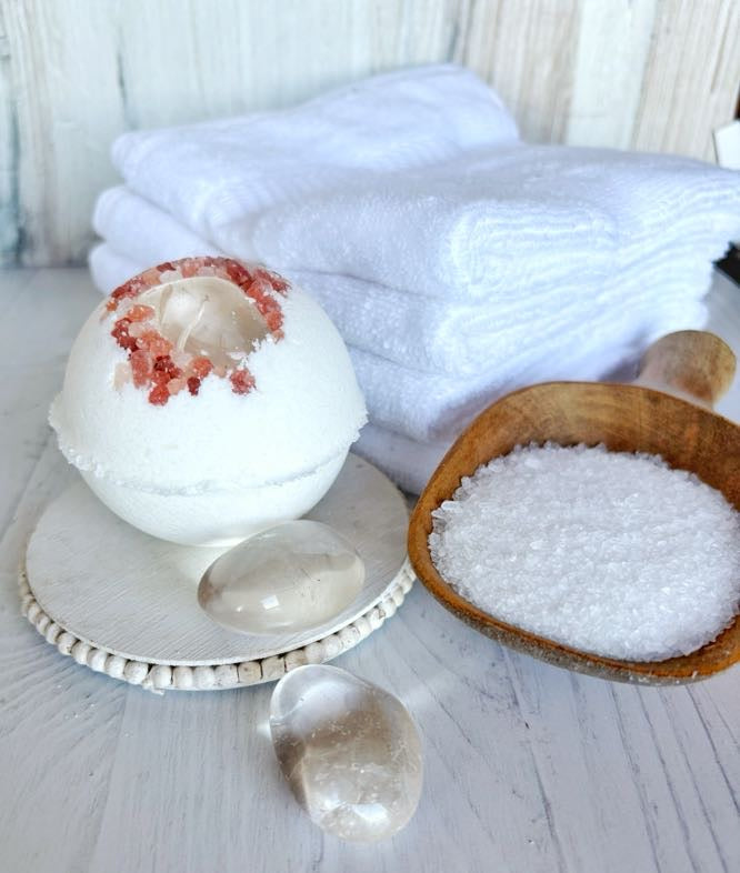 Crystal Quartz & Himalayan Salt Bath Bomb