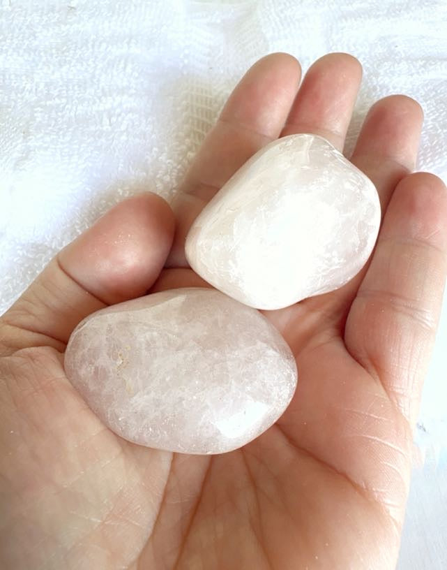 Rose Quartz & Rose Bath Bomb